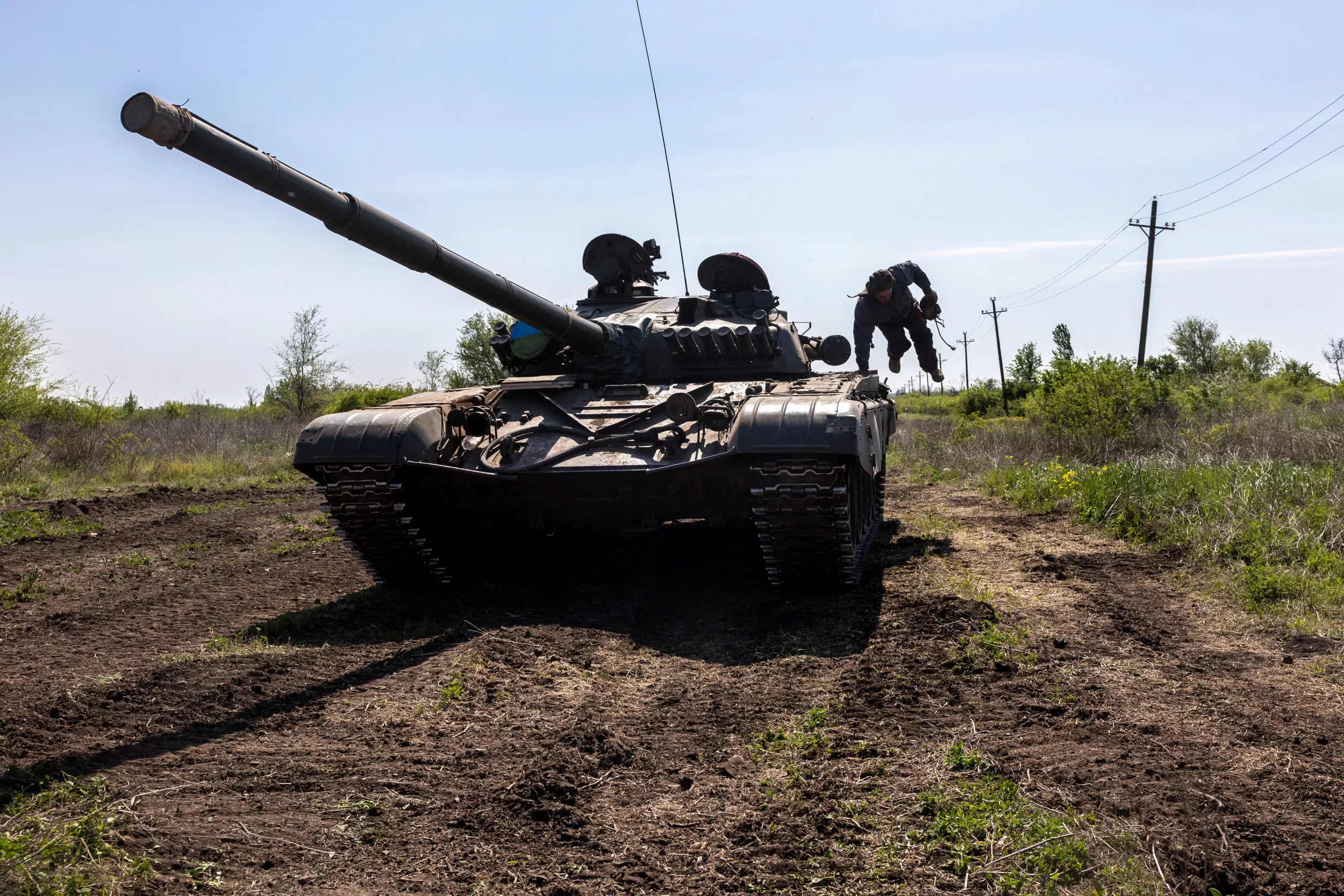 Troops 'Must Prepare to Fight in Europe' Amid Russia Threat: UK Army Chief - Vimarsana News