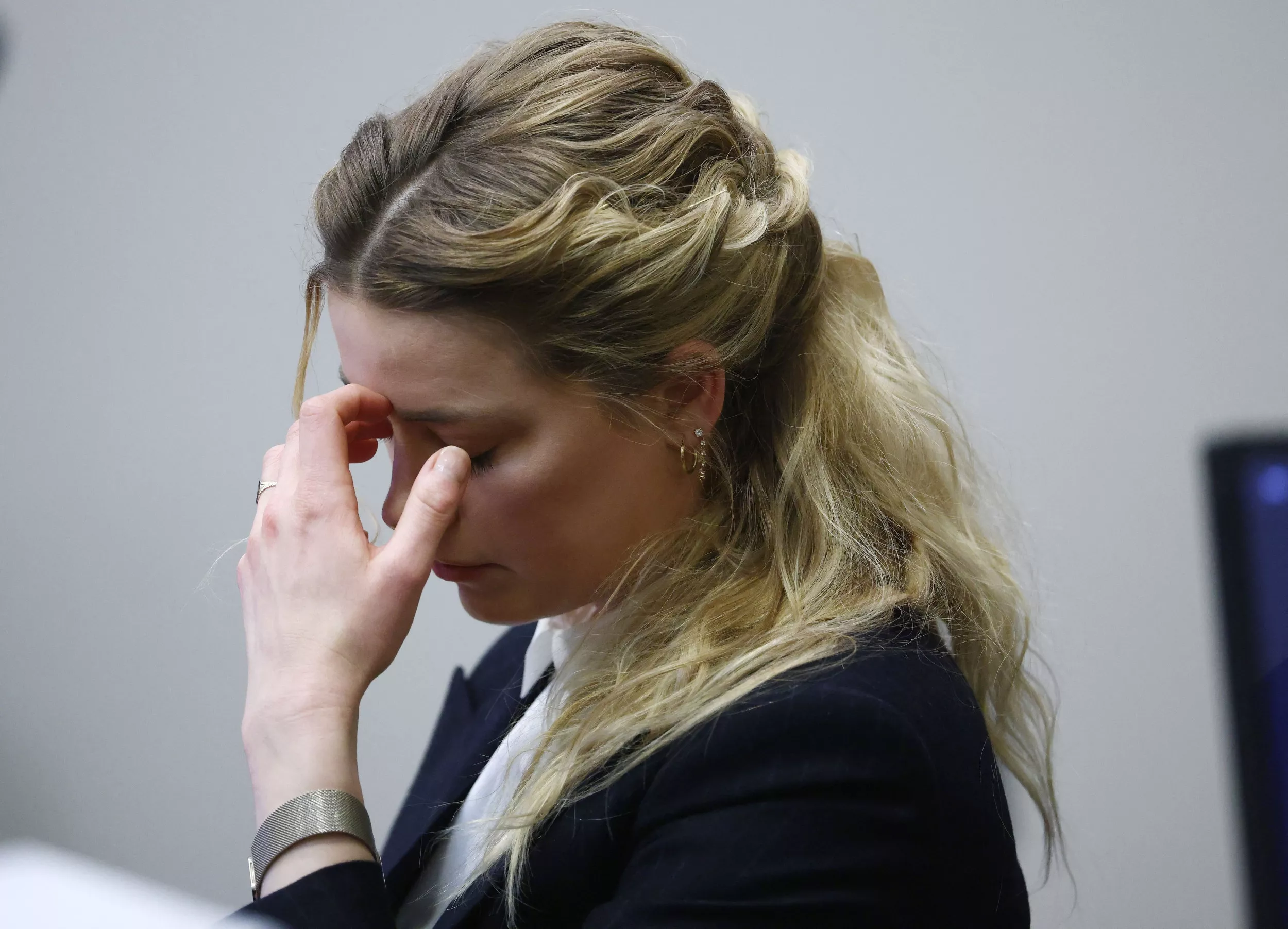 Concern for Amber Heard Grows as Trolling Continues Post-Trial - Vimarsana News
