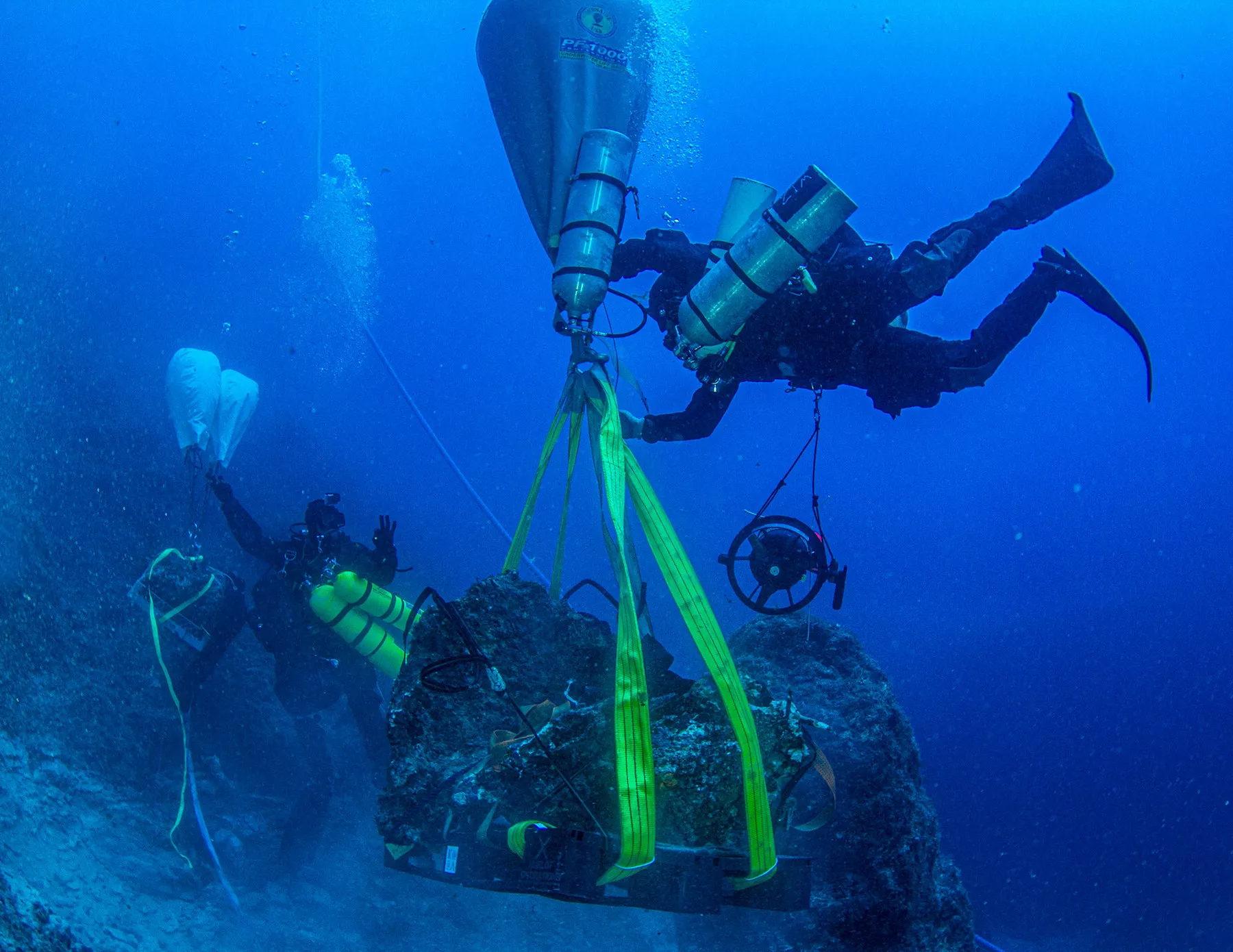 Hercules' Head Discovered in Ancient Roman Shipwreck - Vimarsana News