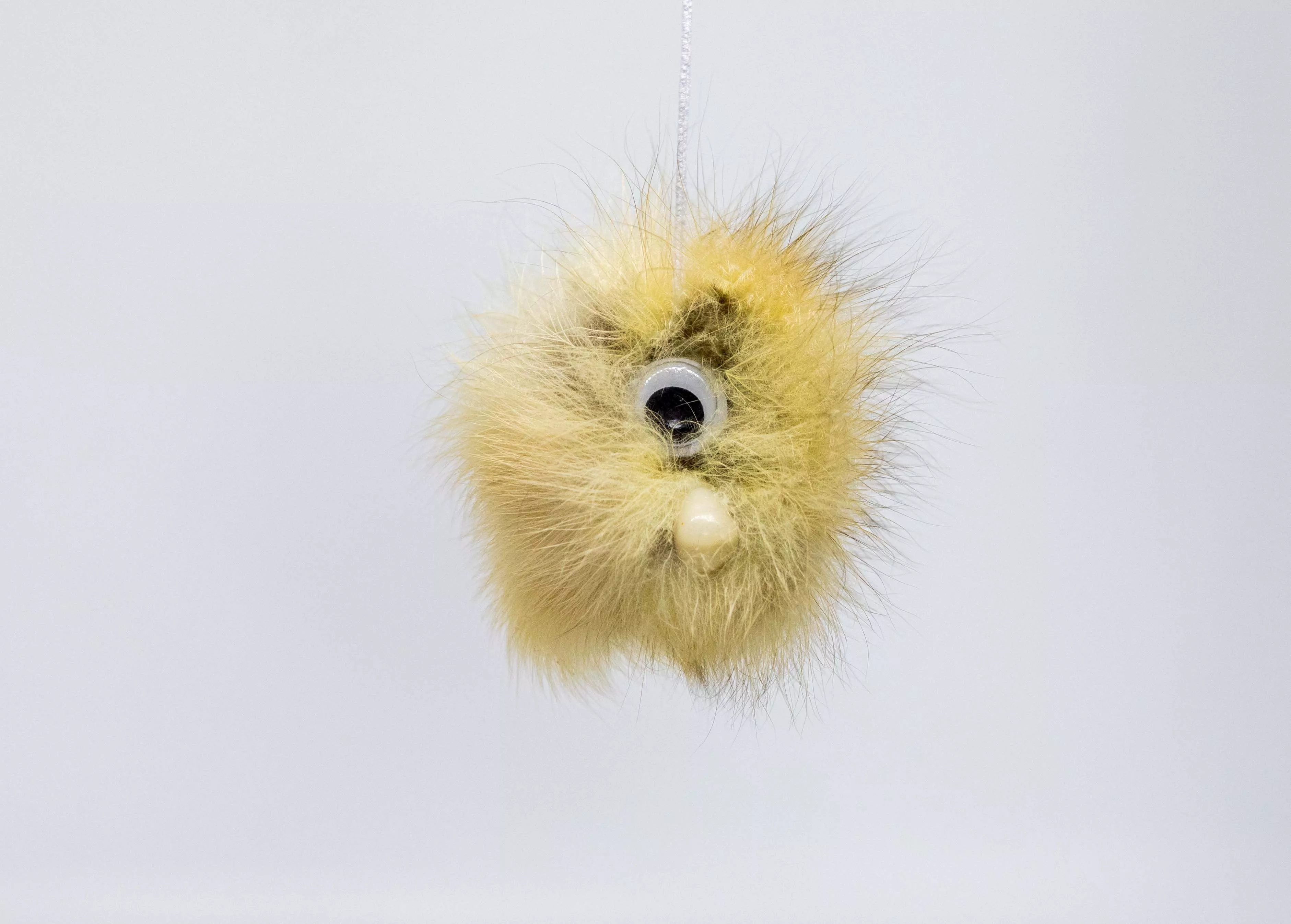 Taxidermist Creates Stuffed Animals for Cars' Rearview Mirrors - Vimarsana News