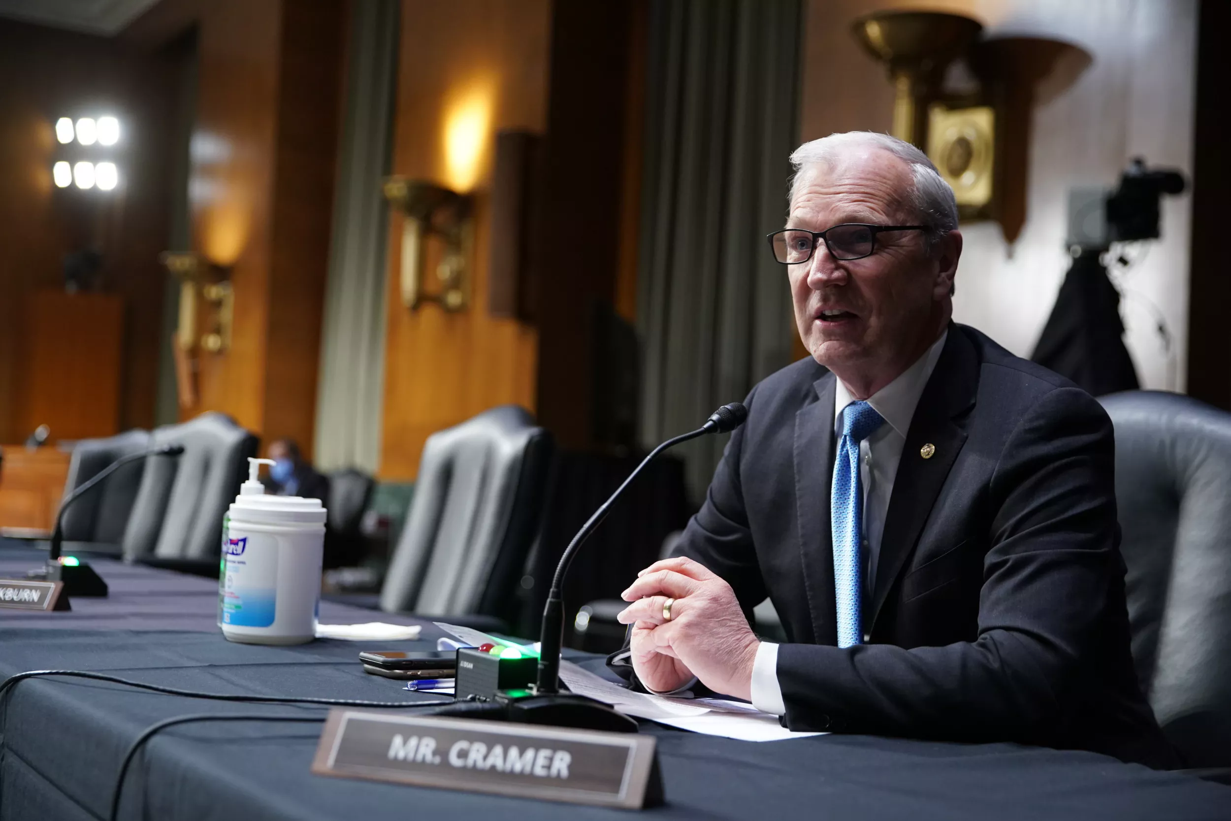 Senator Kevin Cramer May Have Hand Amputated After Yard Work Injury - Vimarsana News