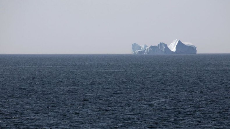 Iceberg au large de Terre-Neuve dans l'Atlantique