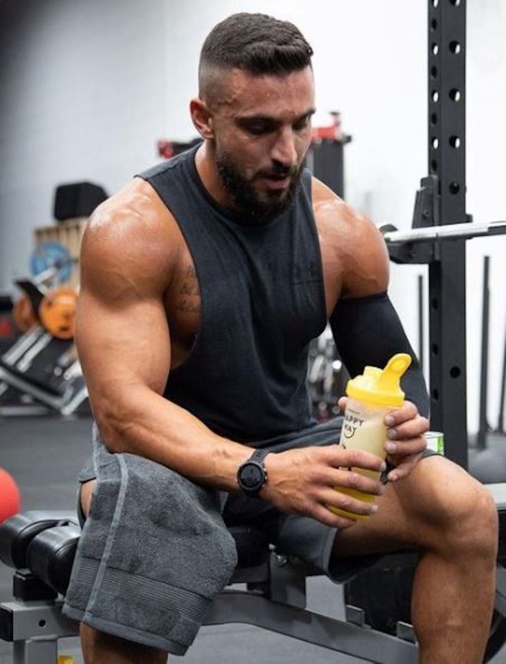 Daniel Scali breaks pushup record