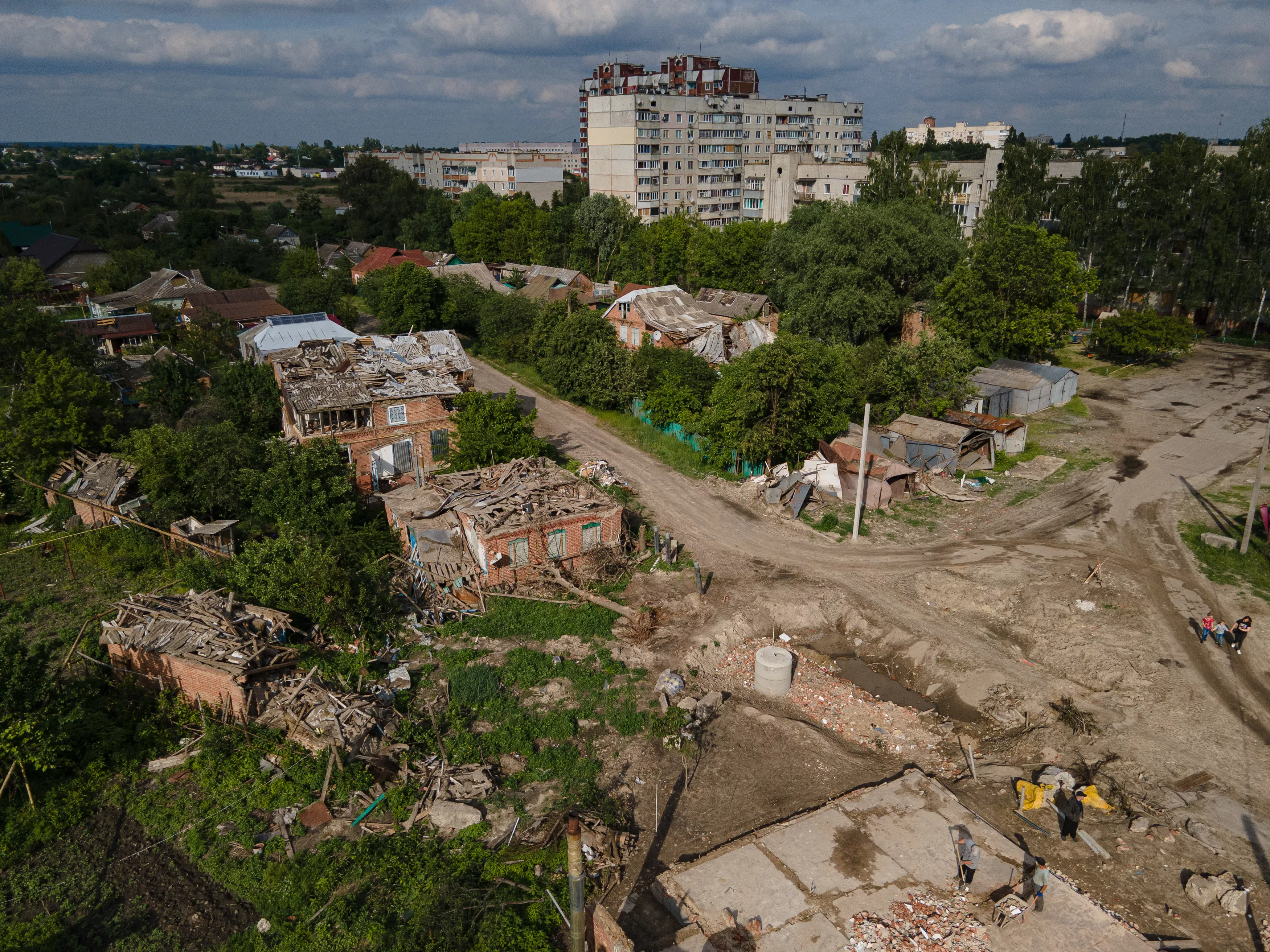 Ukraine Claims Russia Deployed Phosphorus Bombs in Sumy Region - Vimarsana News