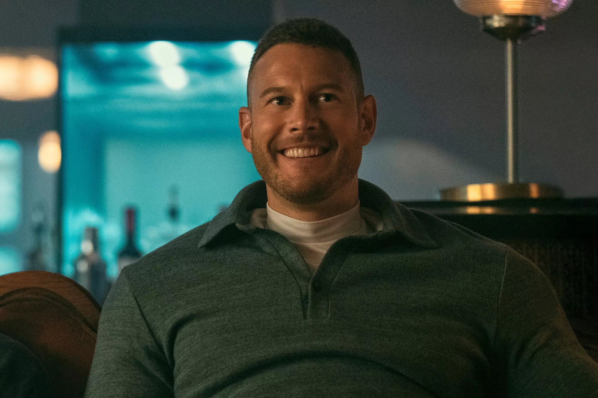 Does Luther Die in 'The Umbrella Academy' Season 3? - Vimarsana News