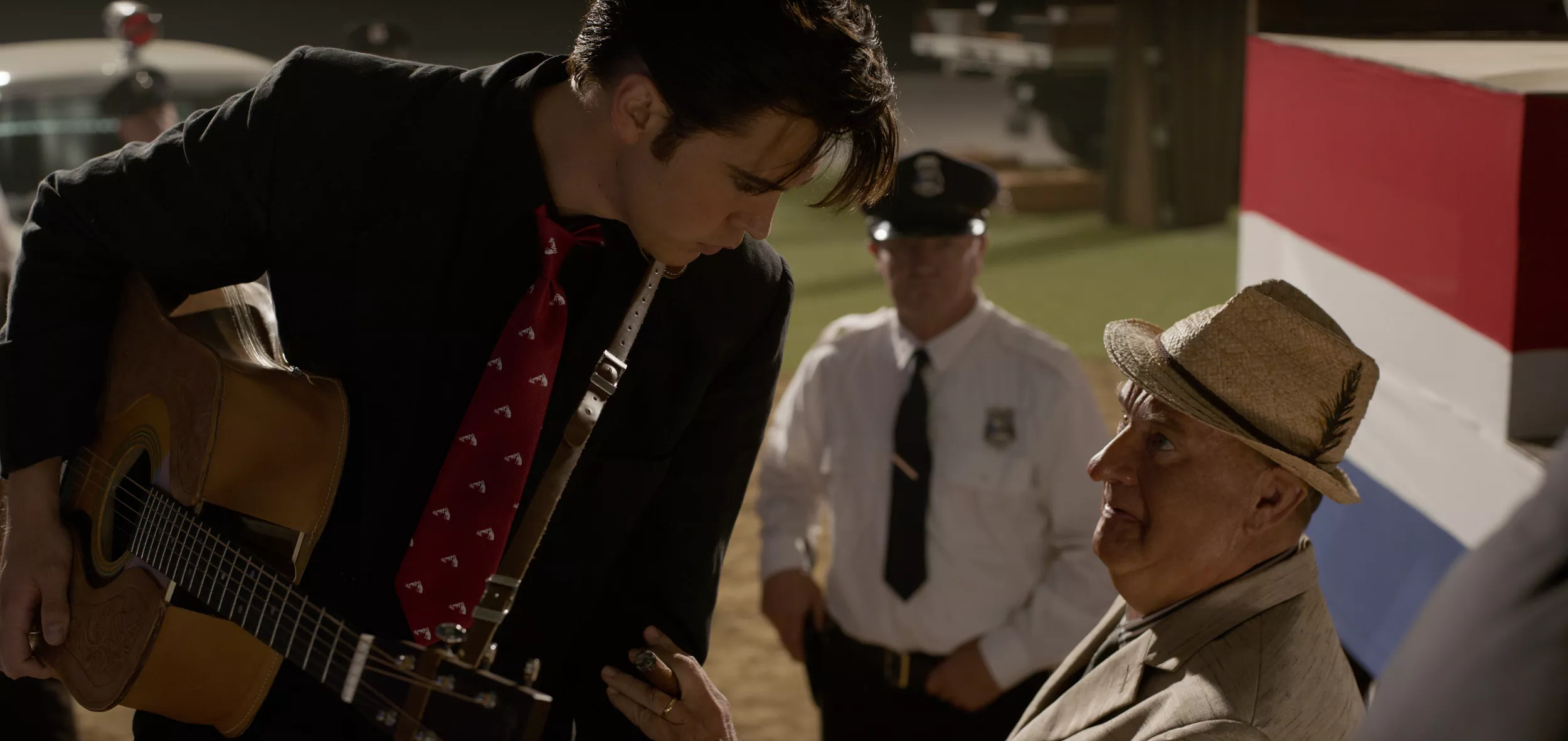 The Biggest Changes 'Elvis' Makes to Colonel Tom Parker's True Story - Vimarsana News