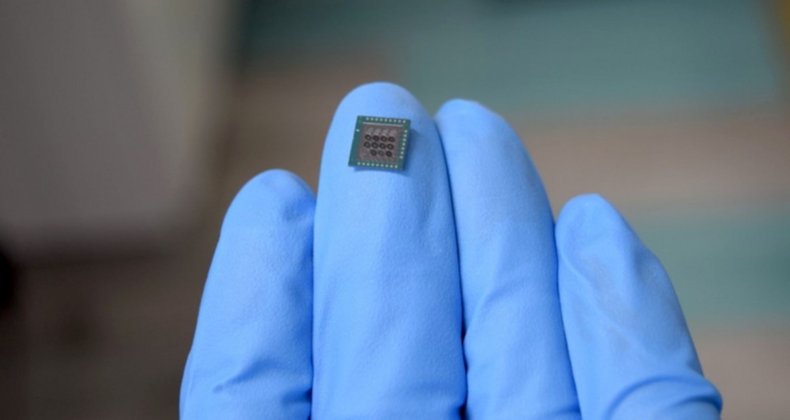 Artificial olfactory sensor