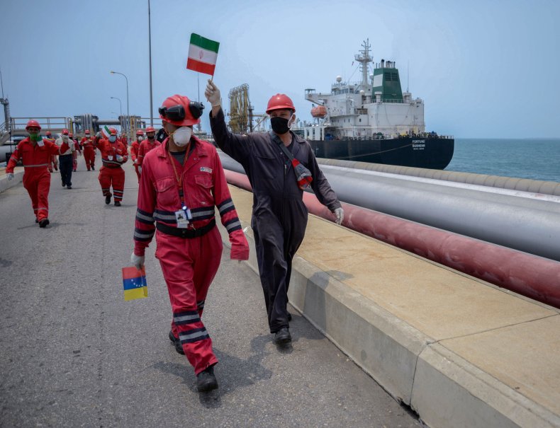 Iran, gas, oil, tanker, arrives, in, Venezuela