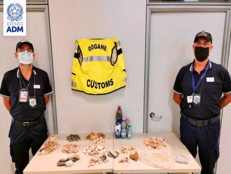 Sand and shells seized at Alghero Airport