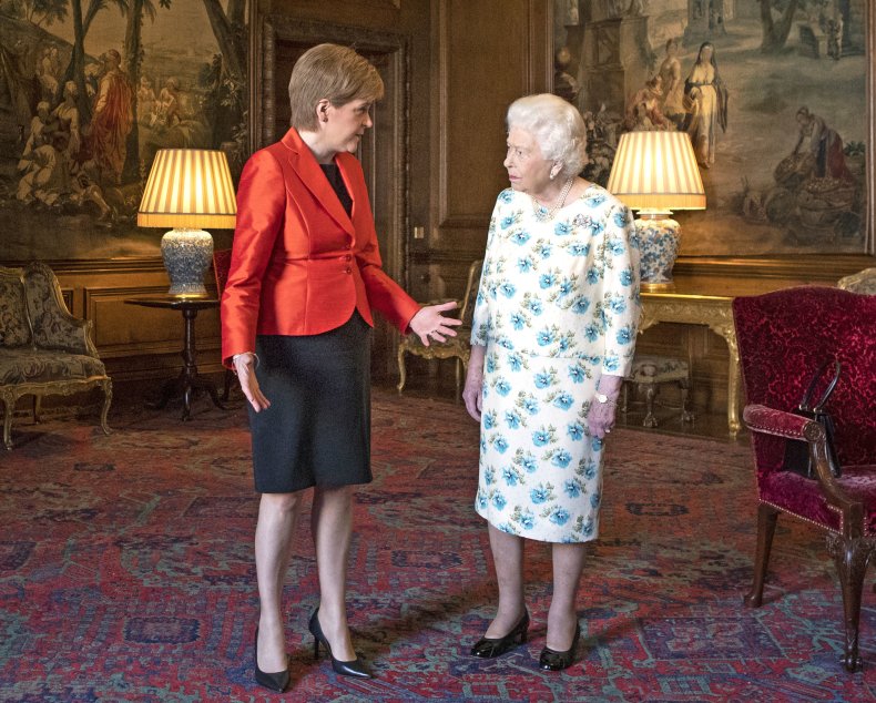 Nicola Sturgeon and Queen Elizabeth II
