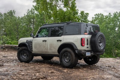 2022 Ford Bronco Everglades 2022 Ford Bronco Everglades