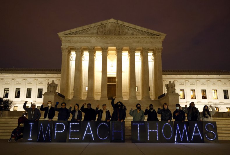 Calls for Justice Thomas to Resign