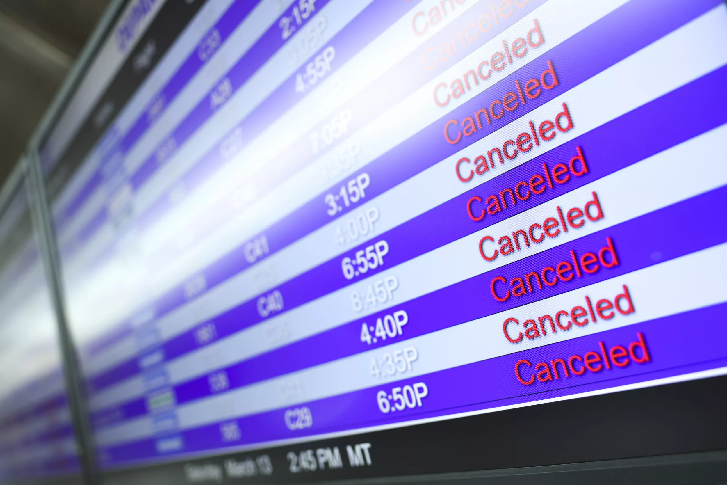 Flight Cancellations in 2022 Have Already Soared Past Last Year's Total - Vimarsana News