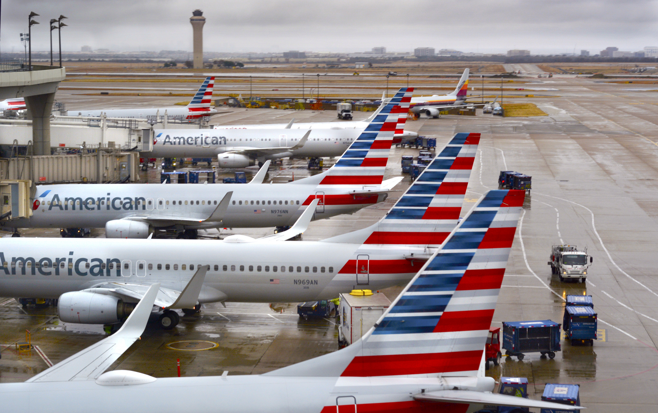 American Airlines Has 12,000 Flights for July That Have No Pilots Scheduled thumbnail