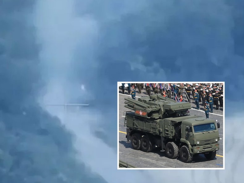 Ukrainian Artillery Reportedly Destroy Russian Anti-Aircraft System