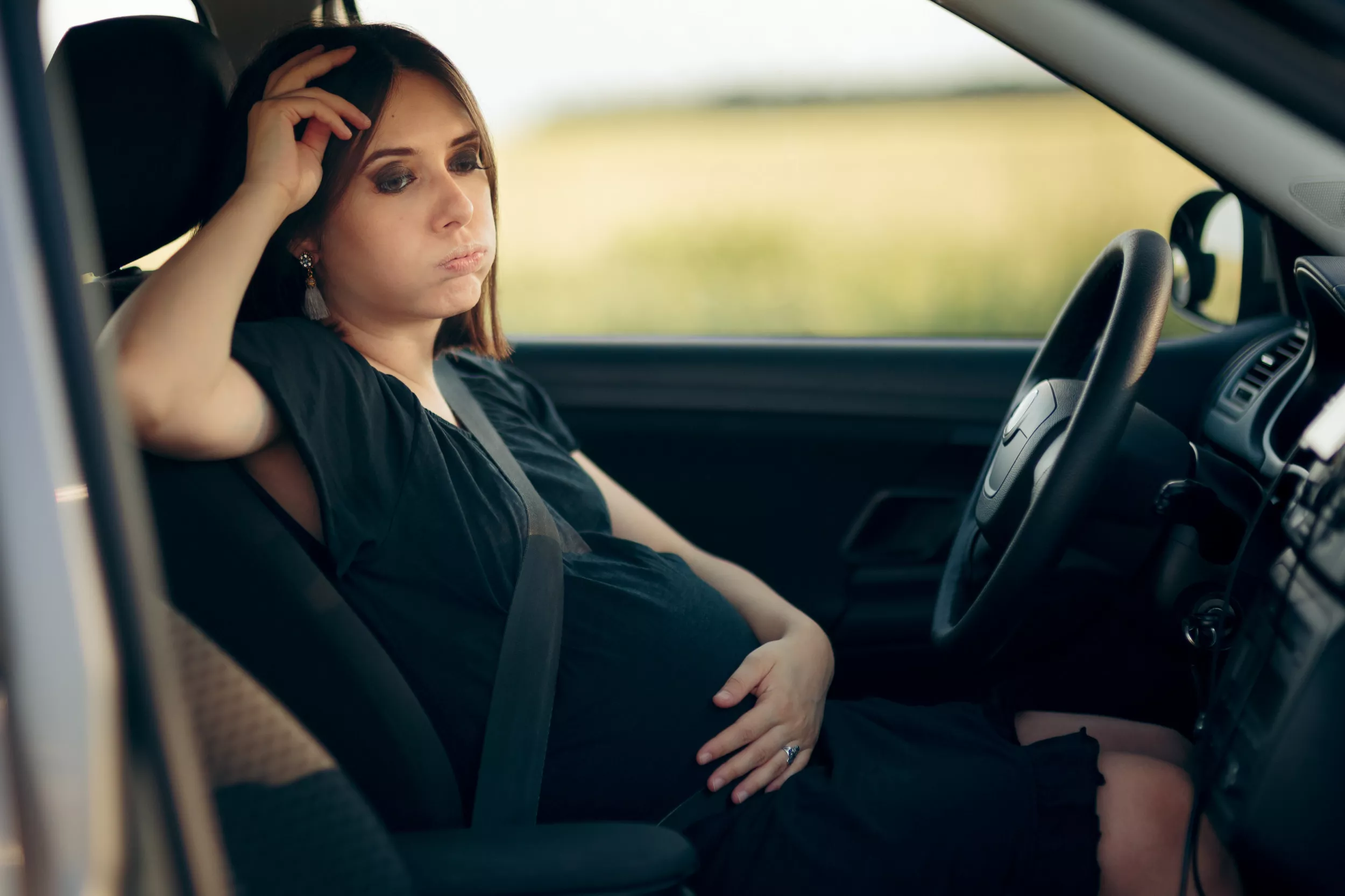 Pregnant Mom Upset Partner Can't Drive Divides Opinion: 'It's Exhausting' - Vimarsana News