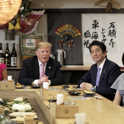 Trump Eat with Abe