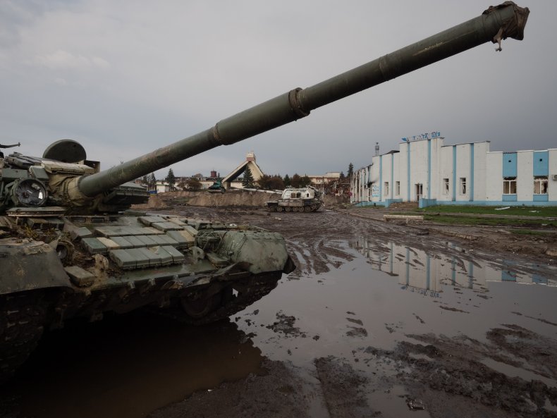 Russia Resorting to ‘Obsolete’ Gear in Ukraine