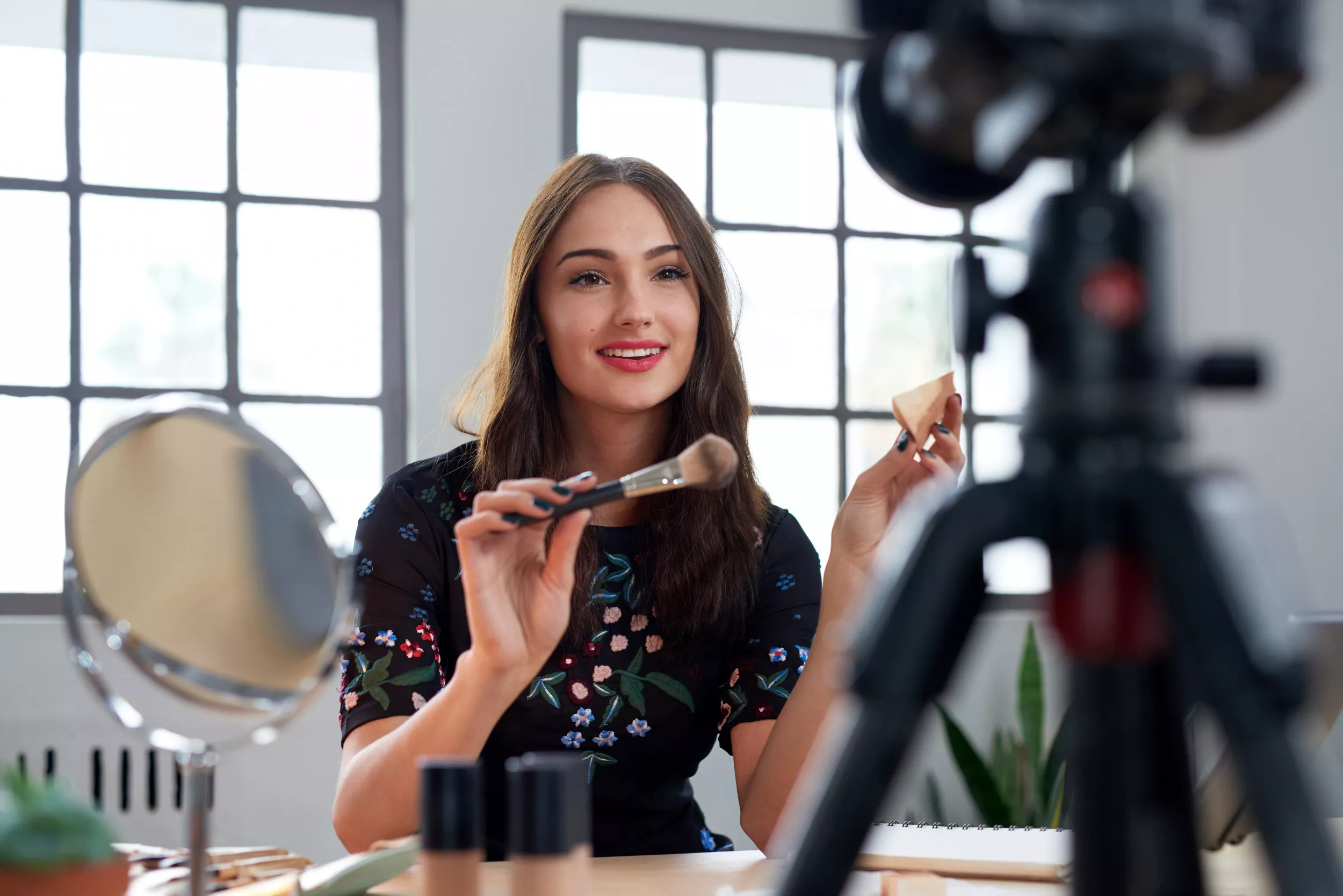 The Viral TikTok Beauty Trend That 'Shrinks' Your Nose In Seconds - Vimarsana News