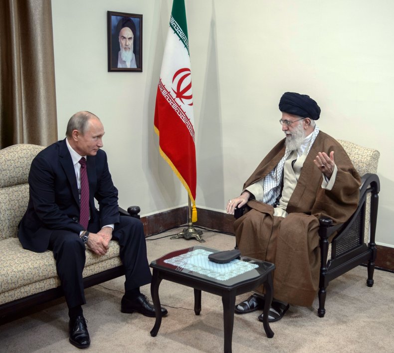 Russia, Putin, meets, Iran, Khamenei, in, Tehran