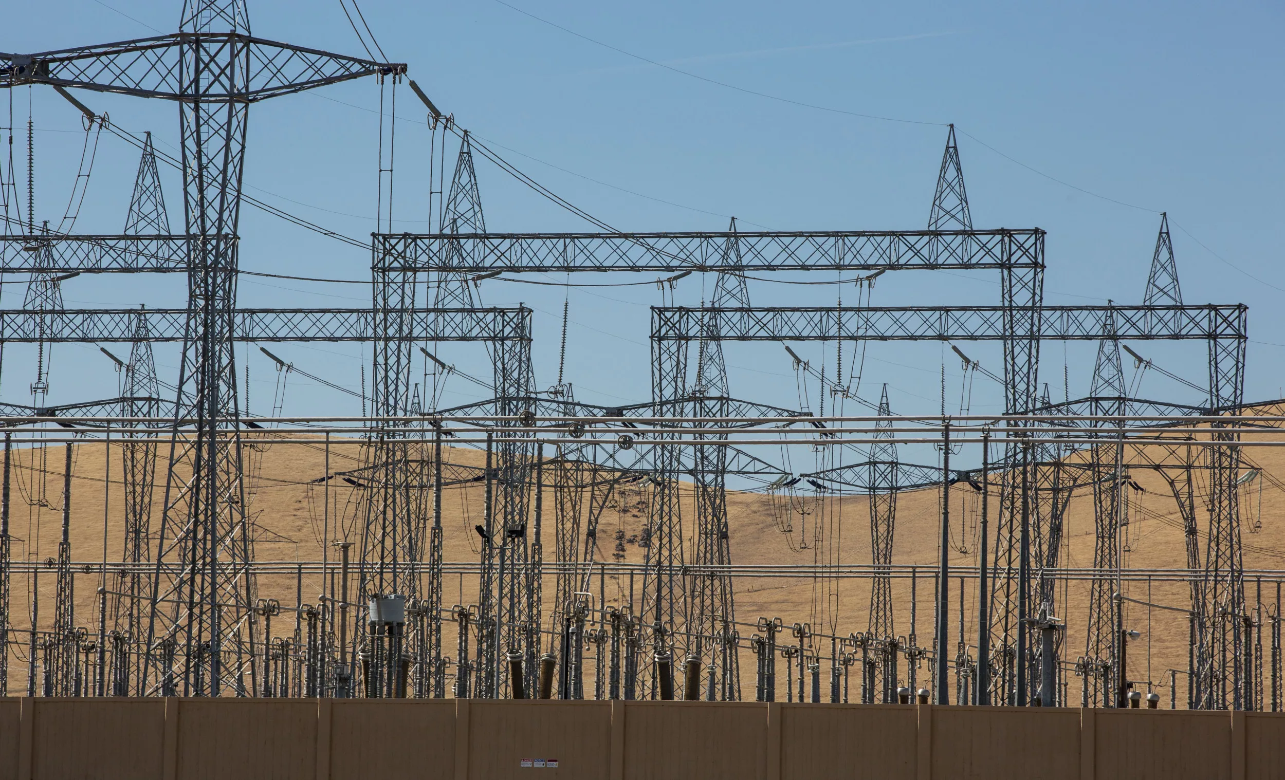 America's Aging Electric Grid Suggests Blackouts Could Spread Nationwide - Vimarsana News