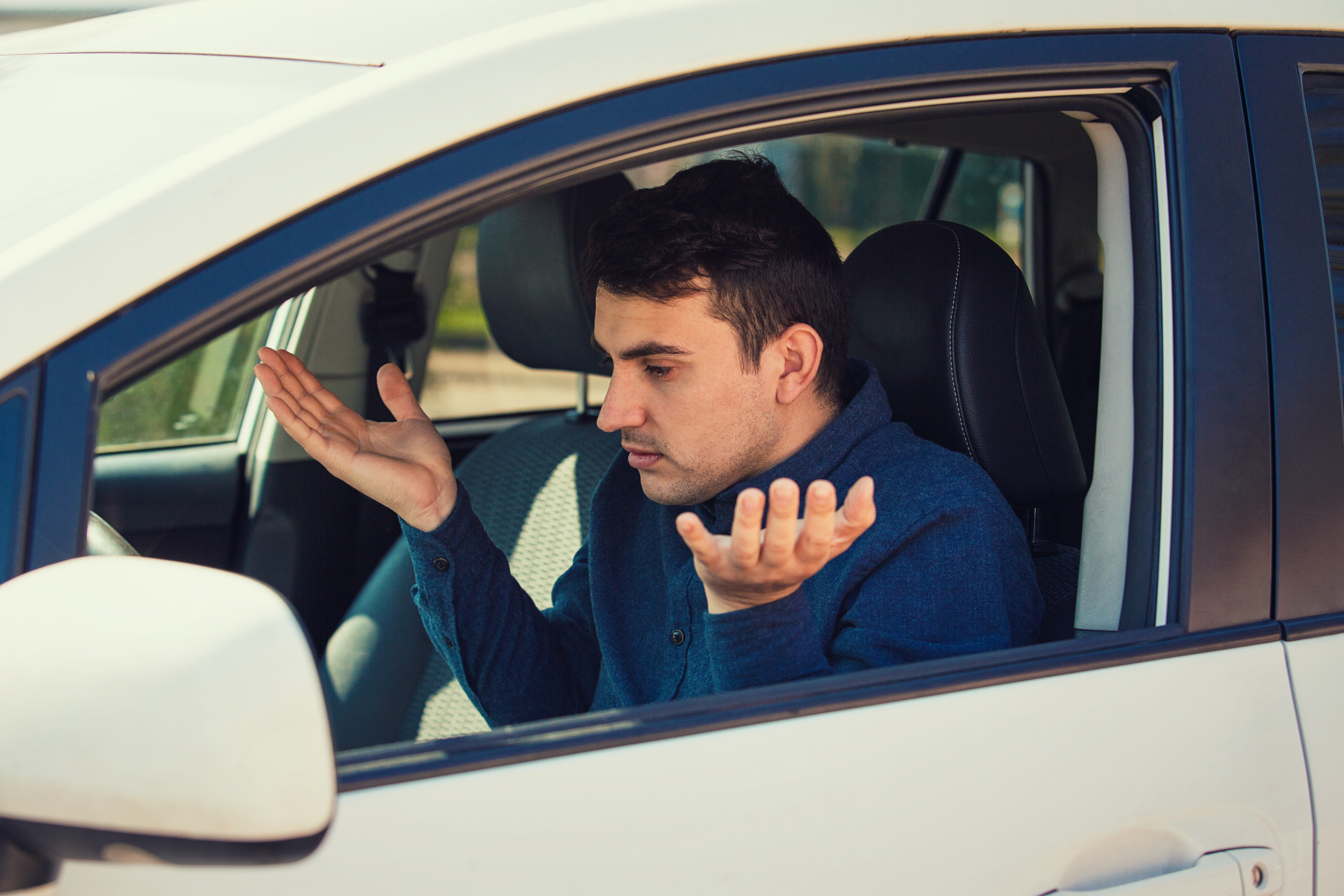 6 polite ways to deal with a backseat driver