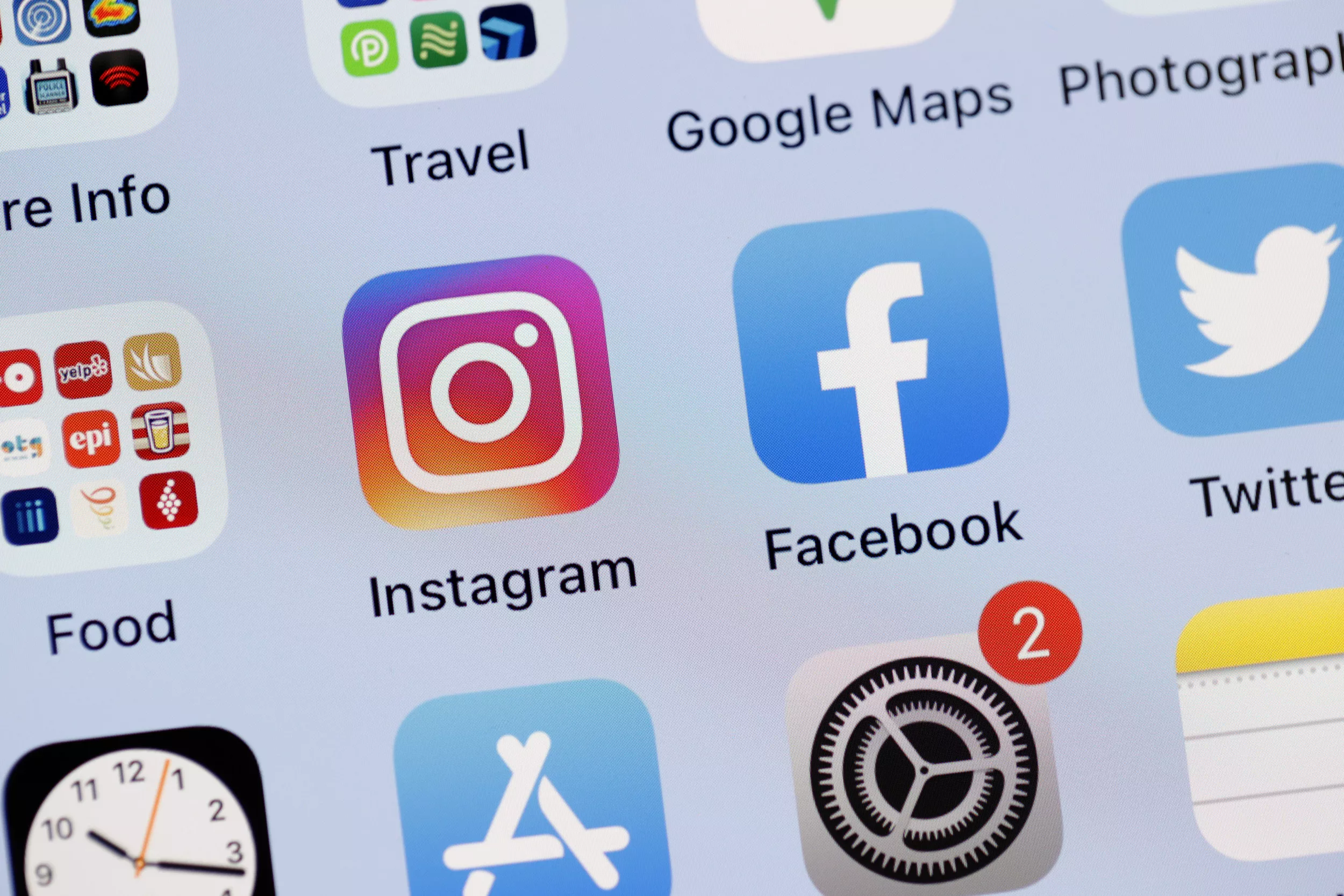Facebook, Twitter Among Platforms 'Failing' at LGBTQ Safety: Report - Vimarsana News
