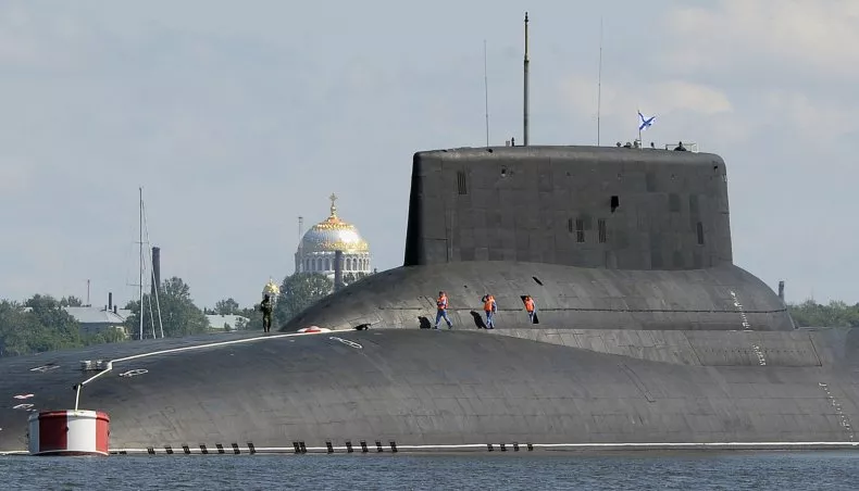 [GÉNÉRIQUE] Actualités Maritimes - Page 15 Russian-submarine-dmitry-donskoy