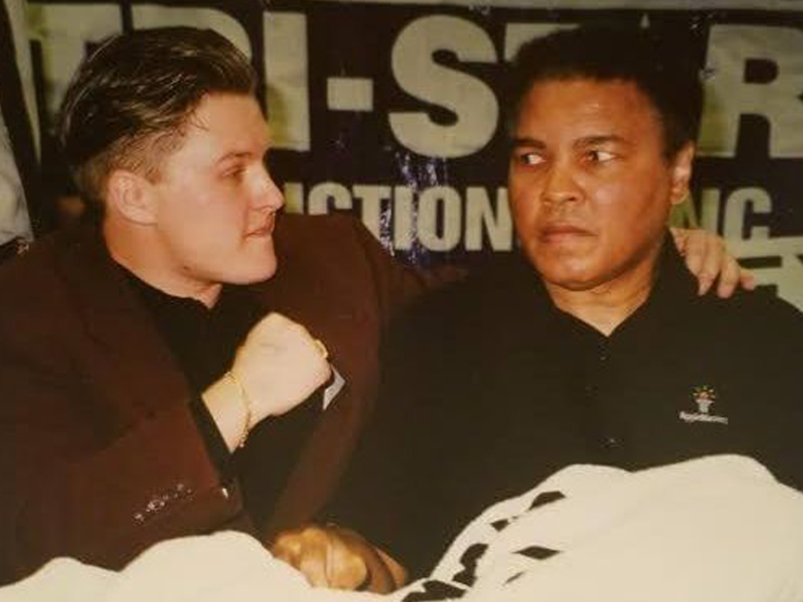 Muhammad Ali Fan Auctions Over A Thousand Personal Collectibles Newsweek 4669