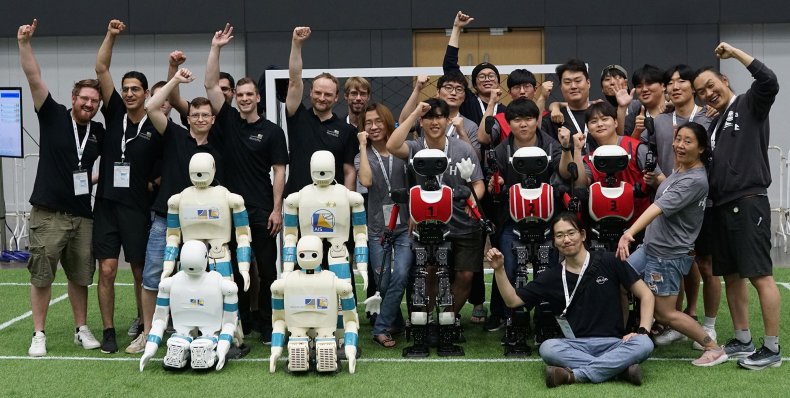 Team der Universität Bonn beim RoboCup 2022