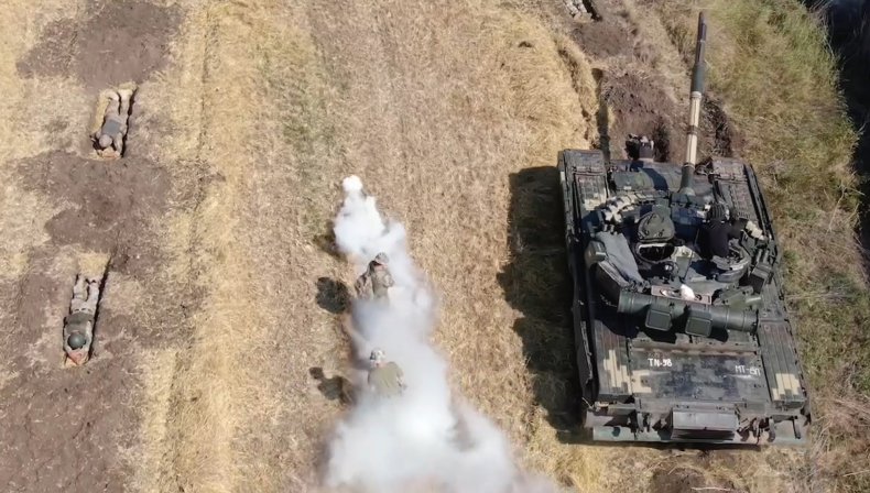Training T-80 tank at Marine Corps School