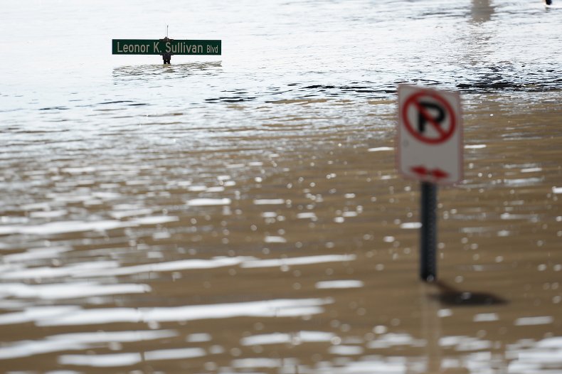 st louis flooding rescues