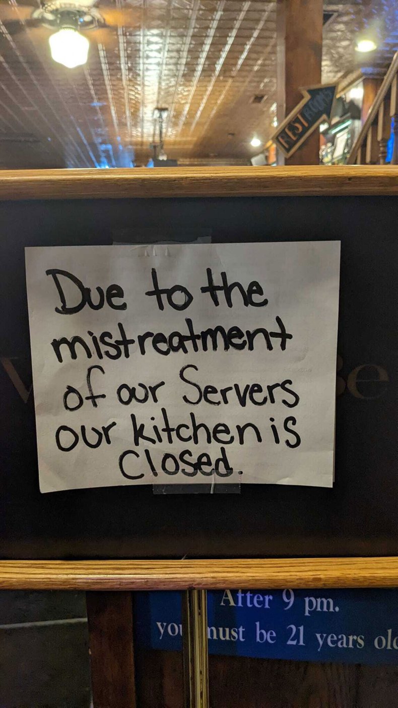 East Park Tavern Closed Sign