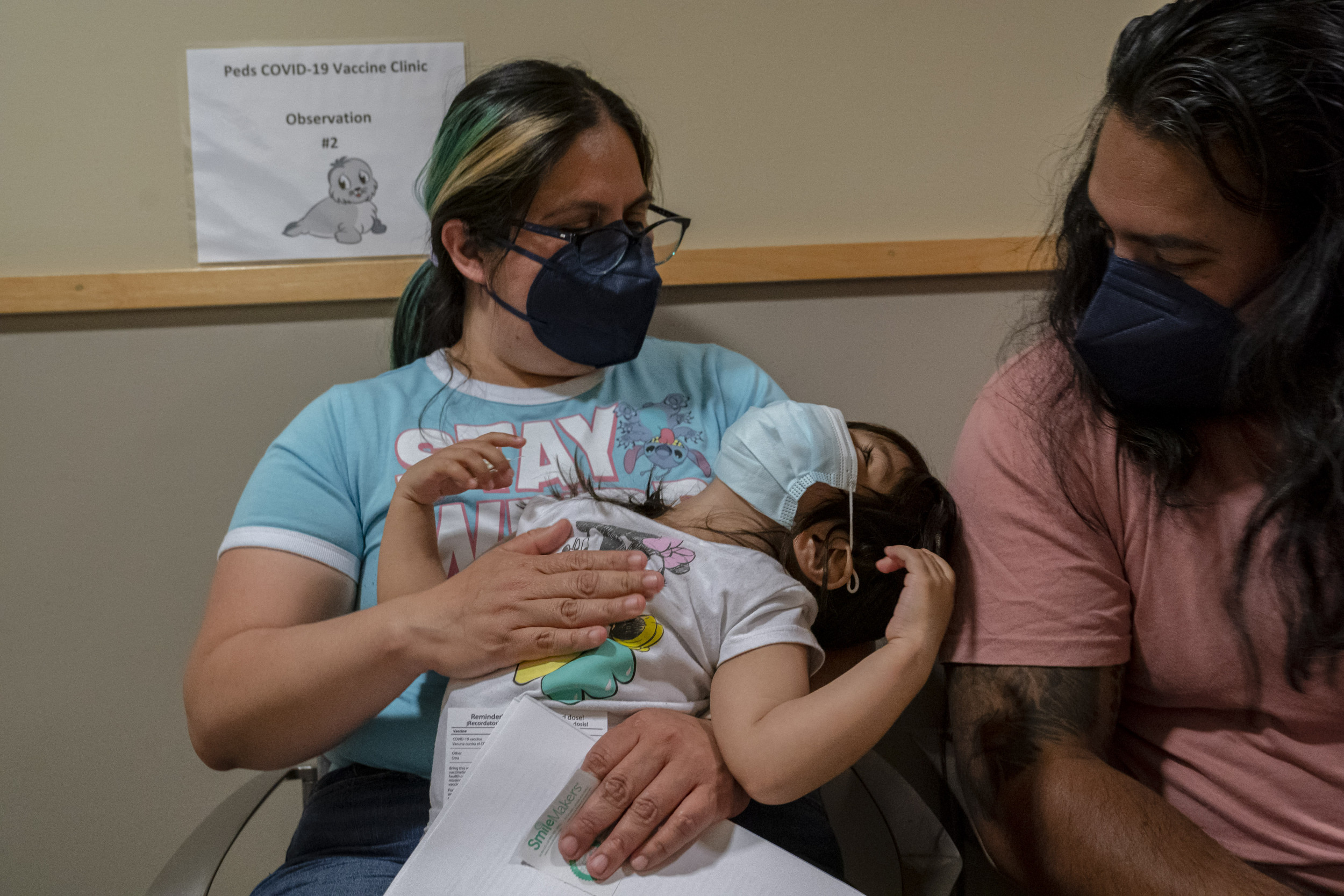 Black, Hispanic Parents Say Access, Cost Keep Kids From COVID Vax: Poll