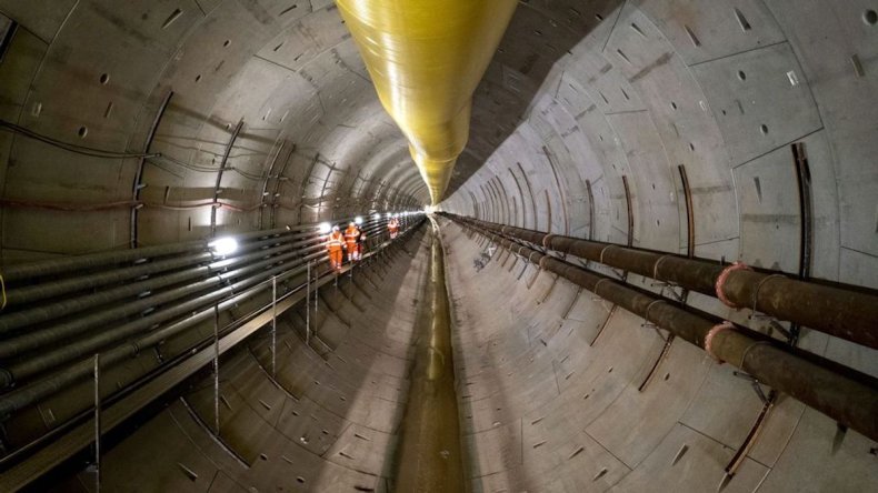 Dorothy tunnel boring machine in the UK for HS2