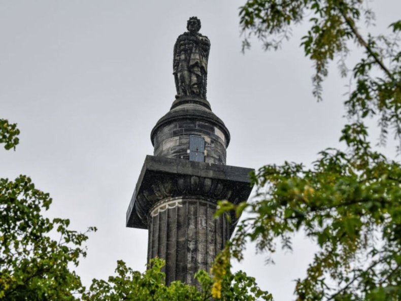Statue of Henry Dundas
