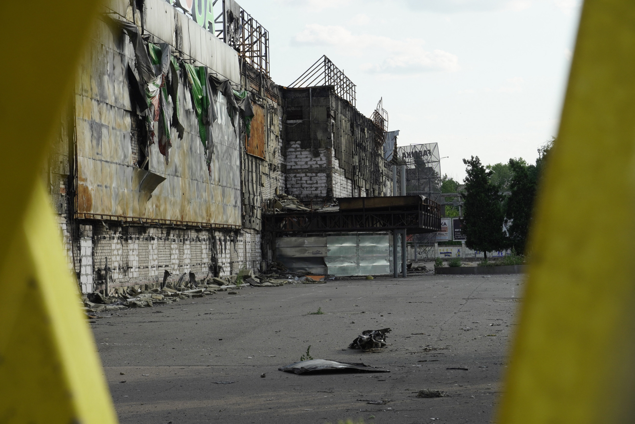 Ukraine Reports Russian Losses of 105 Troops, Tanks, Ammo Depots in South
