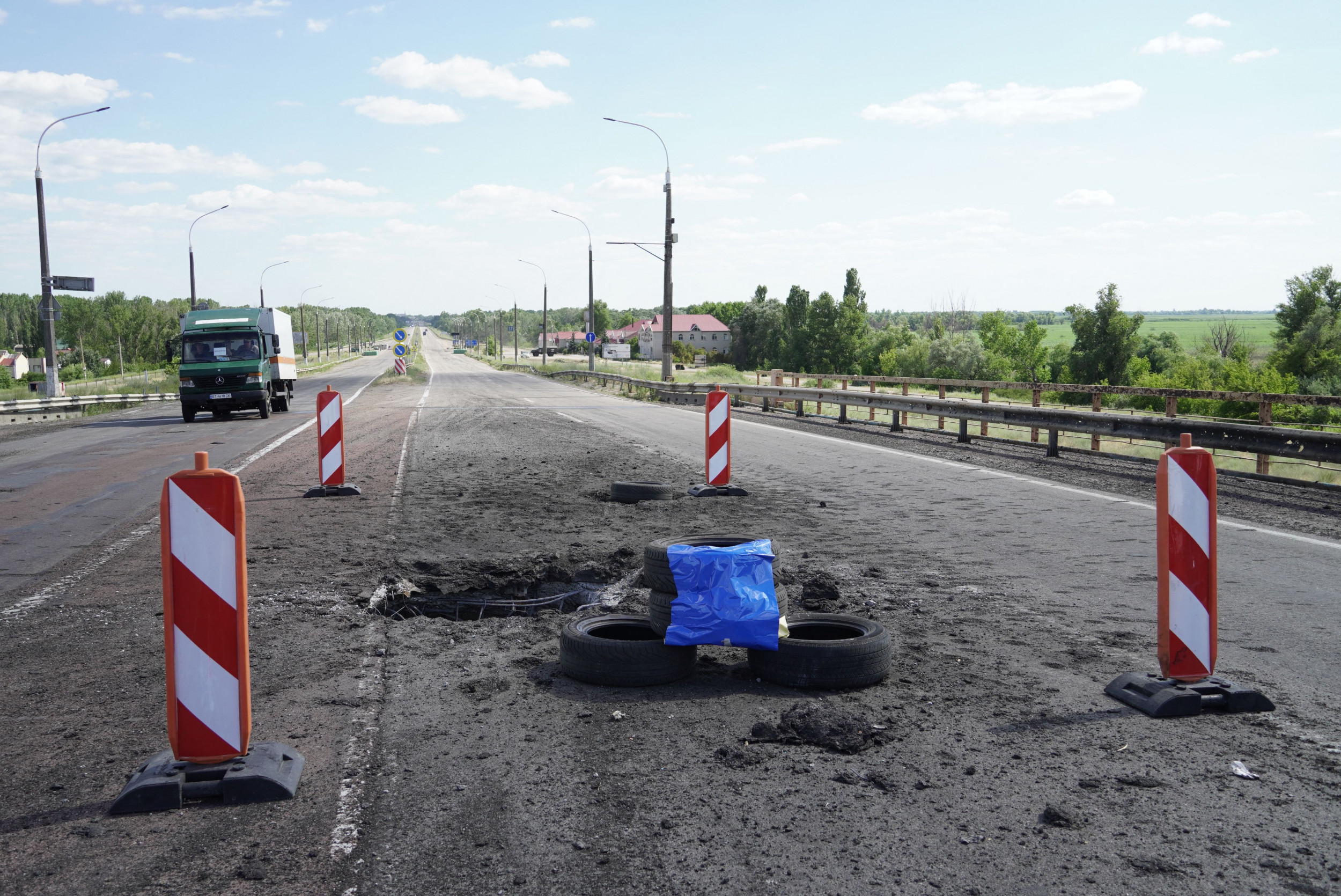 Video Appears To Show Key Bridge Destroyed by Ukraine