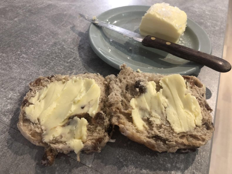 heet kruisbroodje