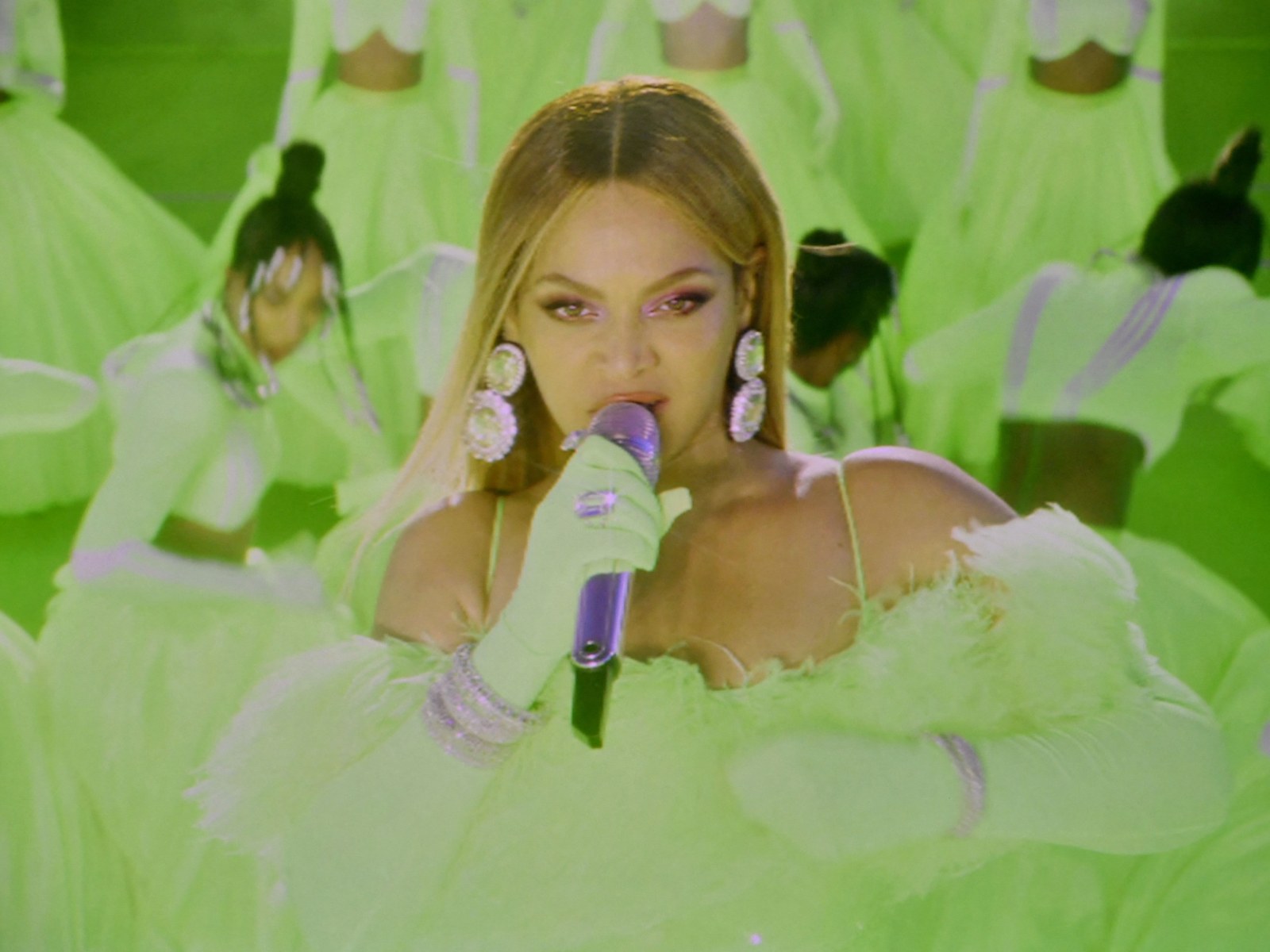 Beyonce Lyrics Beyoncé 16 CARRIAGES (Lyrics)
