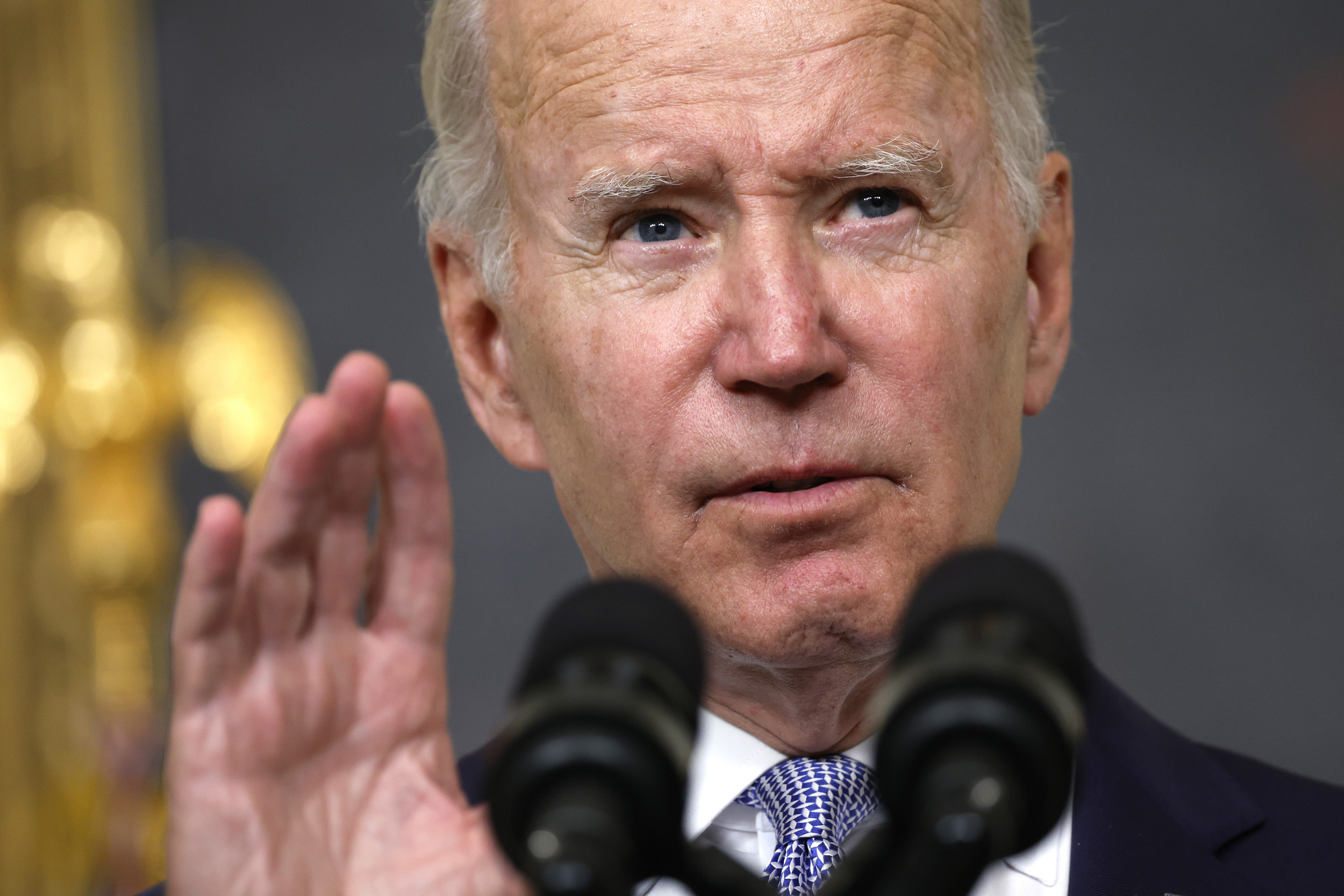 Joe Biden's awkward handshake in 'thin air' goes viral; Twitter