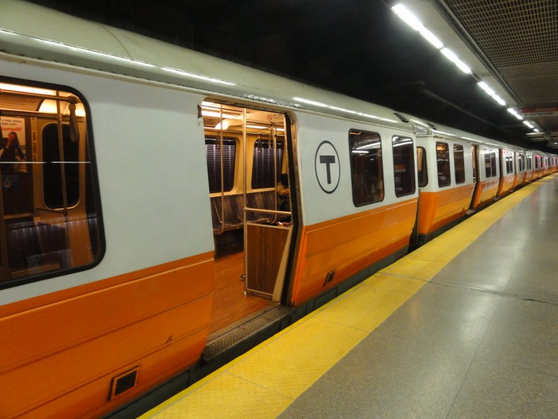 MBTA's Orange Line to close for month