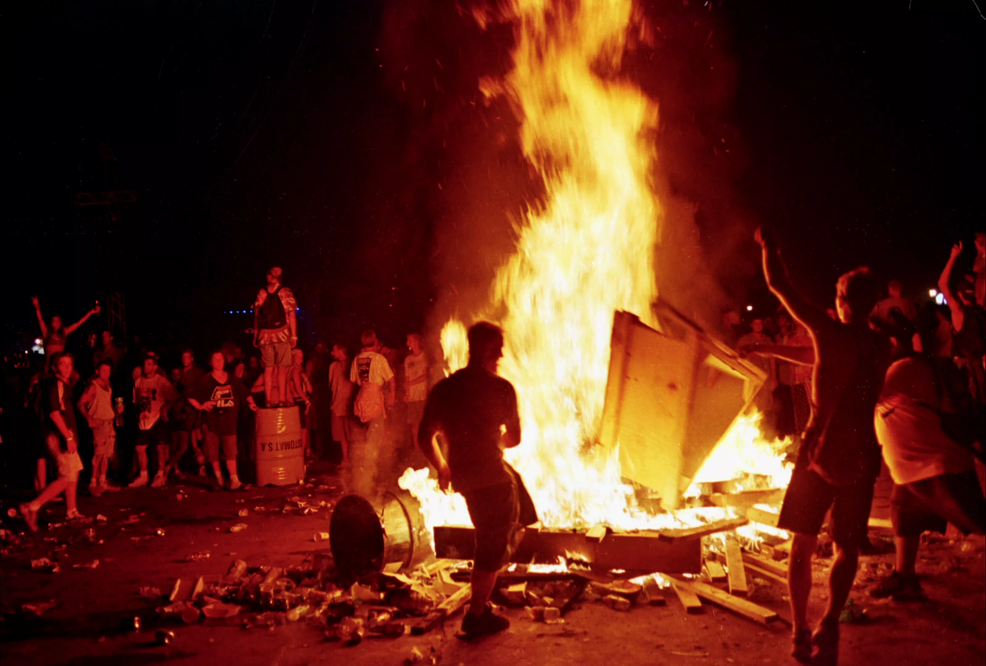 What Went Wrong at Woodstock '99? 'Perfect Cocktail of Unfortunate Events' - Vimarsana News