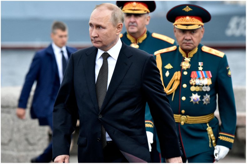 Vladimir Putin with Russian generals 