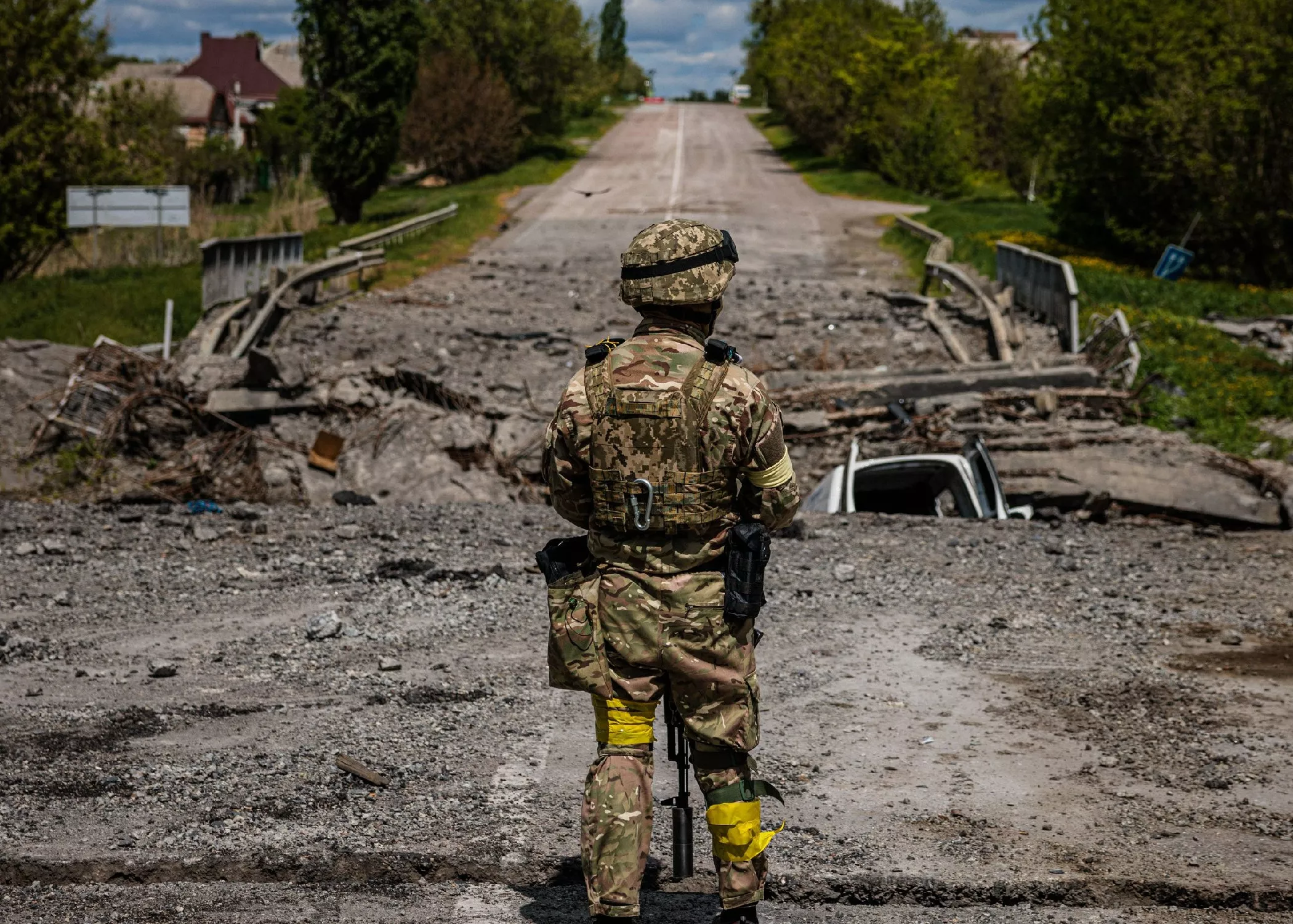 Ukraine Strikes Key Bridge, Evading Russia HIMARS Defenses - Vimarsana News