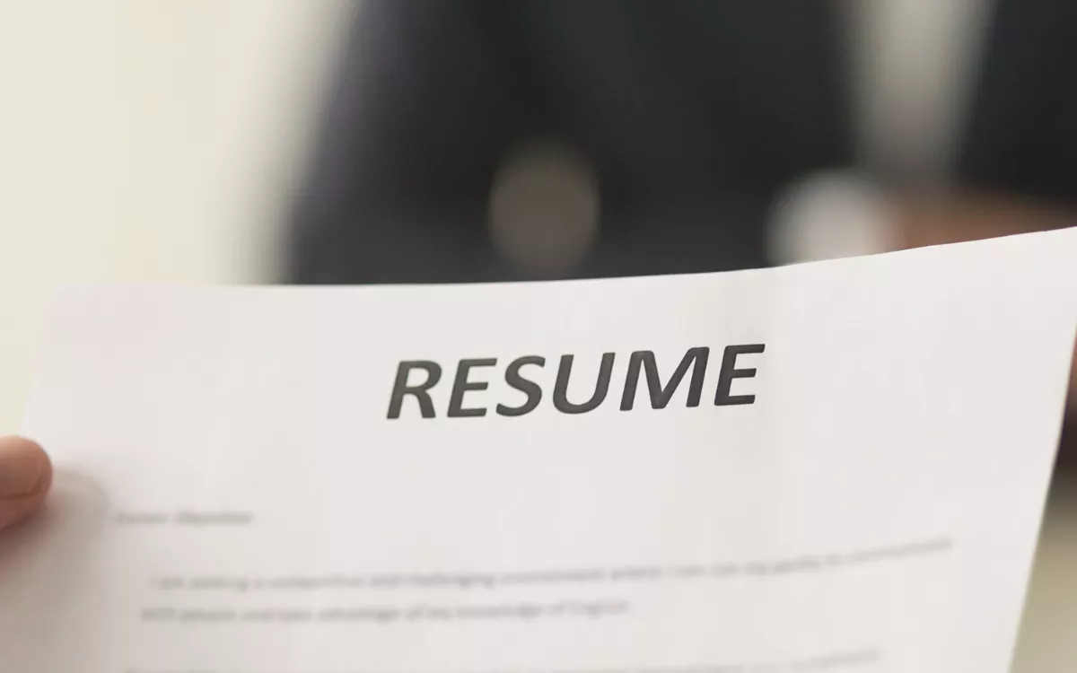 Job Applicant's 20-Word Resume Stuns Internet: 'Straight to the Point' - Vimarsana News