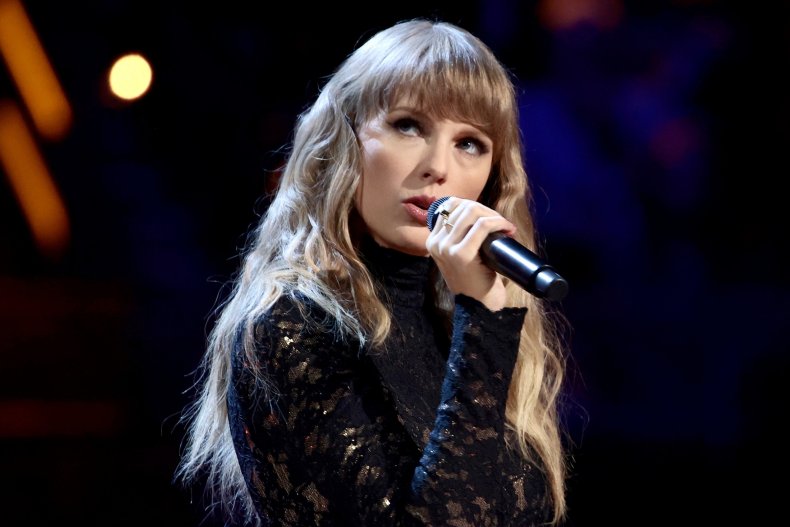 Taylor Swift in legal dispute over song