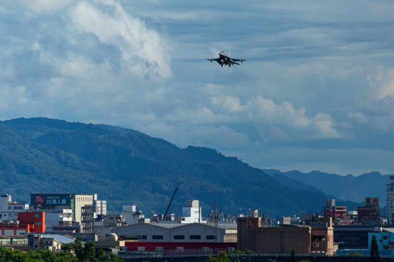 Taiwan Air Force Intercepts Chinese Warplanes