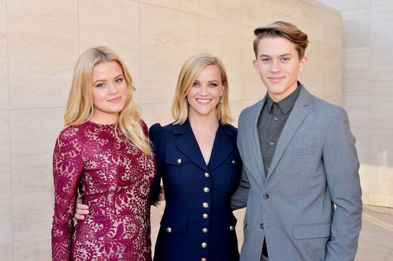 Reese Witherspoon with Ava and Deacon Phillippe