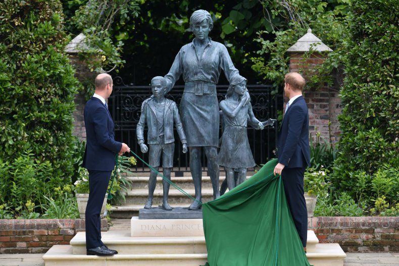 Princess Diana Statue, Princes William and Harry